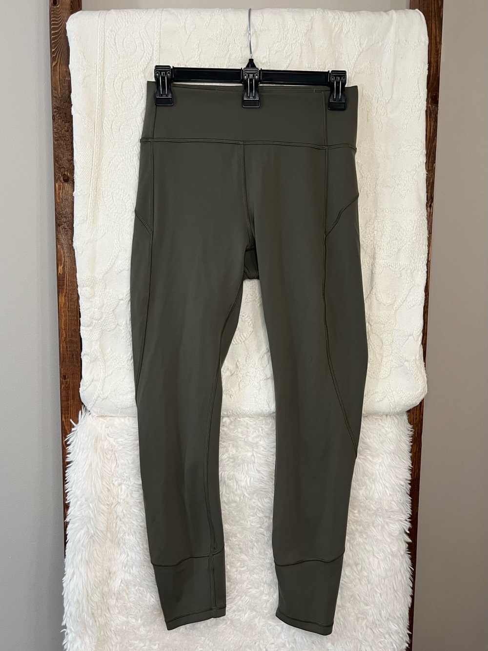 Lululemon In Movement High-Rise Tight 25" - Dark Olive - Size 8